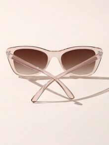 1副女士塑料几何框眼镜，优雅时尚，适合散步、海滩、派对、露营、街拍等多种场合。 - 1pc 透茶雙茶 - 查看 8