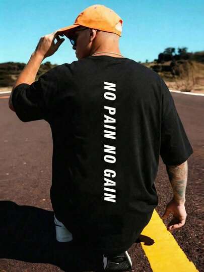 男士休闲宽松字母印花短袖T恤，舒适透气，适合户外运动、跑步和日常休闲穿着。