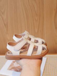 New Girls' Flat Peep-Toe Sandals, Toddler Soft Bottom Anti-Slip Hollow Design Children Princess Sandals - Beige - View 2