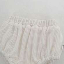 Summer New Baby Clothes, Fashionable Baby Girl Lace Shoulder Top + Bubble Shorts, Cute Versatile 2 Pieces Set - White - View 10