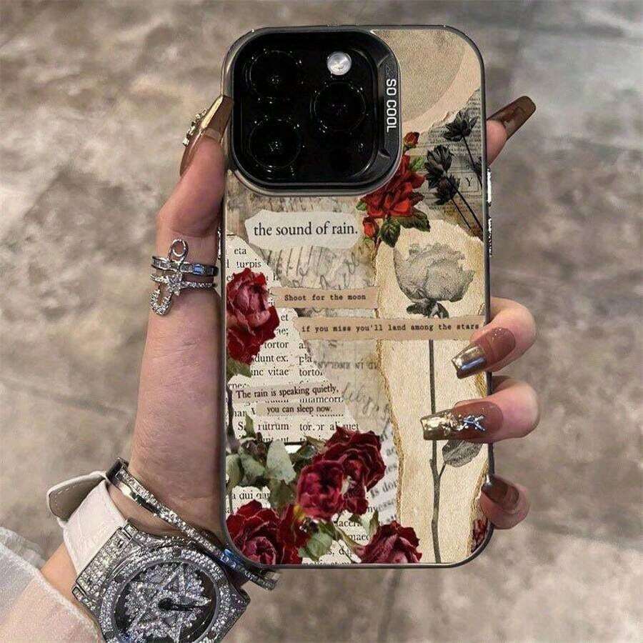 Un collage vintage de etiquetas de libros de lujo en rojo rosado, diseñado para fundas de TPU compatibles con  16 Pro Max, 15 Pro Max/14/16 Plus/15/13 Pro/12/11, así como X/Xr/Xs Max, con una elegante y protectora funda de PC plateada para negocios. - Negro - Ver 1