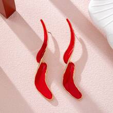 一对时尚欧美风金属红色不对称几何奢华耳环，金属质感，适合派对和宴会佩戴 - 紅色 - 查看 4