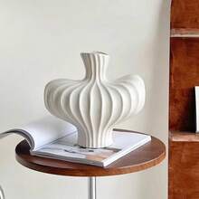 1个心形塑料艺术花瓶，高级装饰品，客厅鲜花展示桌面家居摆件，新年情人节斋月家居用品装饰品 - 1PC - 查看 9