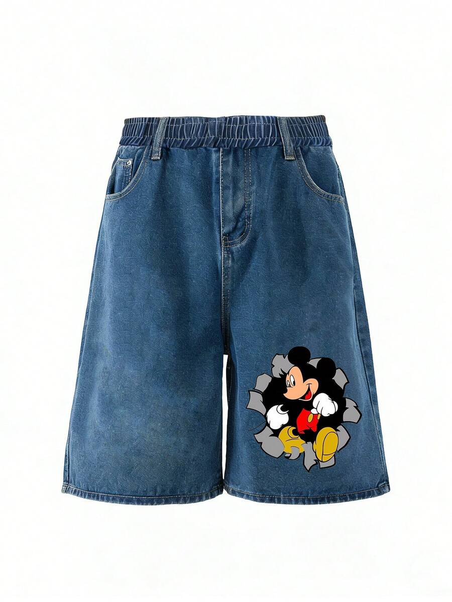 Disney-Themed Denim Shorts For Boys, Featuring A Mickey Mouse Print. These Spring/Summer Style Shorts Are Made Of Soft, Comfortable, And Breathable Fabric. They Can Be Easily Paired With Tops And Are Suitable For Shopping, Everyday Outings, Travel, And School. A Very Versatile Pair Of Denim Shorts. - 寶藍色 - 查看 1