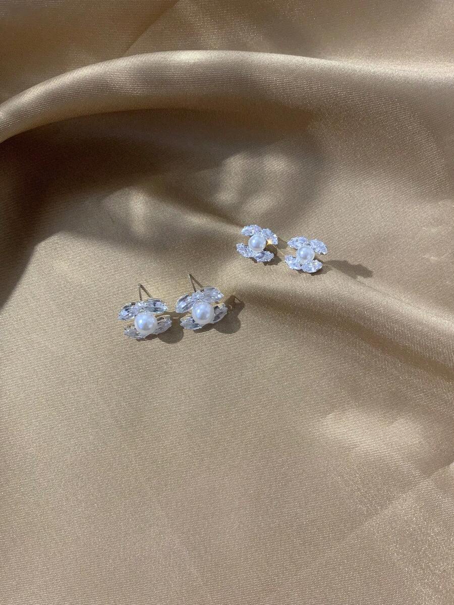 LADYCOCO 两对时尚立方氧化锆奢华银色闪亮耳环套装，适合女士日常佩戴