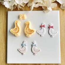 3件套可爱鹅形聚合物粘土模具，动物粘土模具，可用于DIY耳环、胸针、吊坠、陶瓷和其他工艺品 - 黃色 - 查看 3