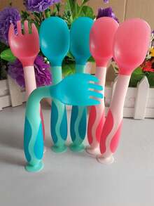 Set de 2 piezas de cuchara y tenedor con ventosa termocrómica de caja de PP, flexible - Multicolor - Ver 8