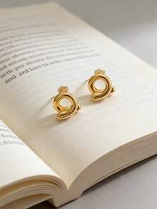 1 Pair Plated Gold Interlocking Circle Shaped "Love Cycle" Unisex Engagement High-End Design Earrings - Gold - View 5