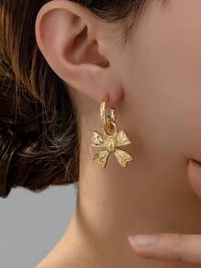 1 Pair Elegant Metal Gold Butterfly Pendant Earrings, Suitable For Daily, Party, And Holiday Outfits - Yellow Gold - View 7