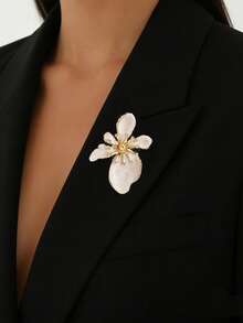 1pc Elegant Enamel Flower Brooch, High-End Metal Lapel Pin, Versatile For Women's Business Attire, Coats, Suits - Flower Style - View 4