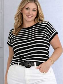 Blusa Feminina Plus Size Listrada Preto e Branco Manga Dobrada Curta Oversized Confortável Moda Casual Urbana Diário Férias Mulher Frio Inverno - Preto - Visão 10