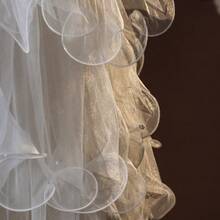 Velo de novia de 4 niveles, elegante tocado con peine, con perlas, mariposas de cristal y brillos de moda y esponjoso - Blanco - Ver 9