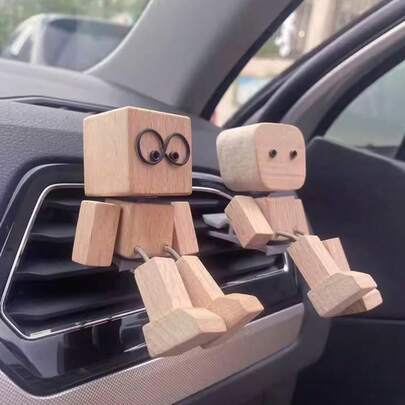 1pc Wobbling Wooden Man Figurine, Funny Car Decoration, Rocking Foot Puppet, Car Accessories, Car Ornaments, Dashboard Decoration, Handcrafted Wooden Car Decoration, Car Figurine Action Figure