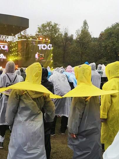 1pc Hands-Free Duck Umbrella Hat - Foldable, 6-Rib Poncho Umbrella, Cute Duck Design, Suitable For Fishing, Durable All-Weather Protection, Fishing Hat Umbrella, Outdoor Folding Umbrella, Suitable For Fishing, Hiking, Camping, Outdoor And Agricultural Adventures - Camping Accessories, With Insulation Function, Convenient Hands-Free Design, Camping Gear, Outdoor Activities, Fishing Supplies, Beach, Photography Props, Concerts, Music Festivals