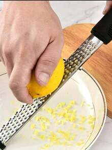 1 buah Parutan Keju Multifungsi Stainless Steel, Parutan Kulit Lemon, Anti Karat, Pegangan Anti Selip, Pisau Tajam, Aman untuk Mesin Cuci Piring, Alat Dapur untuk Memarut Kulit Lemon, Bawang Putih, Keju, Jahe, dan Sayuran. Ideal untuk Memasak di Rumah, Memanggang, Persiapan Makanan, Hadiah Pindah Rumah, Hari Ibu, Natal untuk Koki Rumahan, Koki, dan Penggunaan Sehari-hari. - MultiWarna - View 6