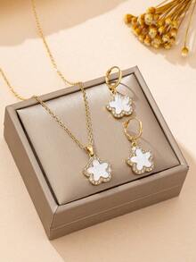 Set de 3 piezas de collar con colgante de flor de metal con cadena de serpiente, trébol y cristales de estrás, y aretes a juego, elegante para regalo de fiesta o festival, adecuado para mamá - Amarillo Oro - Ver 1