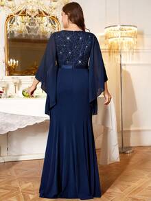 Đầm maxi dự tiệc trang trọng, cổ chữ V sâu, chất liệu chiffon đính sequin, ren, tay áo cánh bướm, phối ren vàng, xếp ly phía trước, vạt đuôi cá, phù hợp cho khách dự đám cưới, sinh nhật, lễ tốt nghiệp, tiệc gala và các dịp khác. Thanh lịch mùa xuân. - Màu xanh hải quân - Xem 2