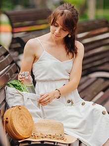 度假风印花帆布手提袋——可折叠、可重复使用，采用简约缝线设计。这款全新高品质单肩包非常适合通勤，用途广泛、容量大，是旅行必备单品。优雅女士钱包 - 彩色 - 查看 8