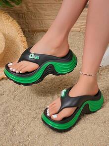 1 Pair Women's Comfortable Thick-Sole Lightweight Flip-Flops, Cushioned Casual Sandals - Black - View 6