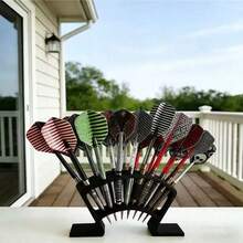 这款飞镖靶架超级稳固平衡，宽大厚实的底座能牢牢固定一整套飞镖，放置在任何平面上。其紧凑节省空间的设计，方便放置在桌面上。 - 彩色 - 查看 10