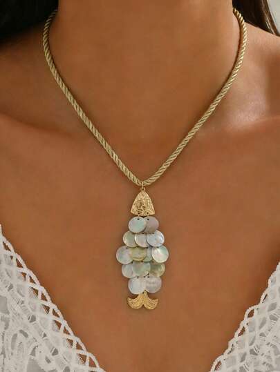 1pc Spring/Summer Personalized Lively Fish Pendant Necklace, Casual Beach Vacation Wear For Women