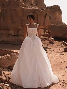 Chic Square Neck A-Line Wedding Dress With Open Back In Satin – Sophisticated Floor-Length Bridal Gown Featuring An Elegant Wide Neckline, Daring Backless Design, And Lustrous Satin Silhouette, Perfect For Weddings, Christmas Galas, Halloween Balls, Formal Dances, Birthday Celebrations, And Special Evening Events. A Versatile Choice For Wedding Receptions, Holiday Parties, Anniversary Dinners, Luxury Getaways, Black-Tie Occasions, Cocktail Gatherings, Bridal Showers, Wedding Guest Attire, Graduation Formals, Homecoming Events, And As A Modern Bridesmaid Or Statement Evening Gown. - 白色 - 查看 5