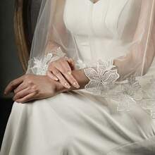 1pc Black Short Bridal Shawl Capelet, Delicate Lace Trim, Elegant Dark Style Shawl, Valentine's Day Party Wedding Bridal Accessory - Multicolor - View 11