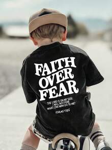 Áo thun cổ tròn tay ngắn dành cho bé trai và thanh thiếu niên - Áo thun thoải mái cho những người yêu thích phiêu lưu ngoài trời! Áo thun in hình "Niềm tin chiến thắng nỗi sợ hãi". - màu đen - Xem 2