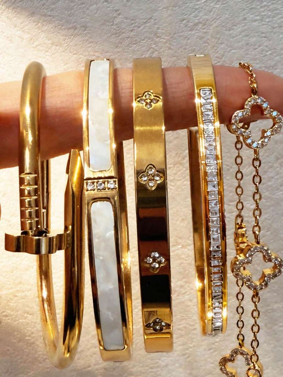 2026新款不锈钢闪光四叶花水钻女士手链套装，时尚防水防褪色，圣诞节和情人节送给母亲和女儿的礼物