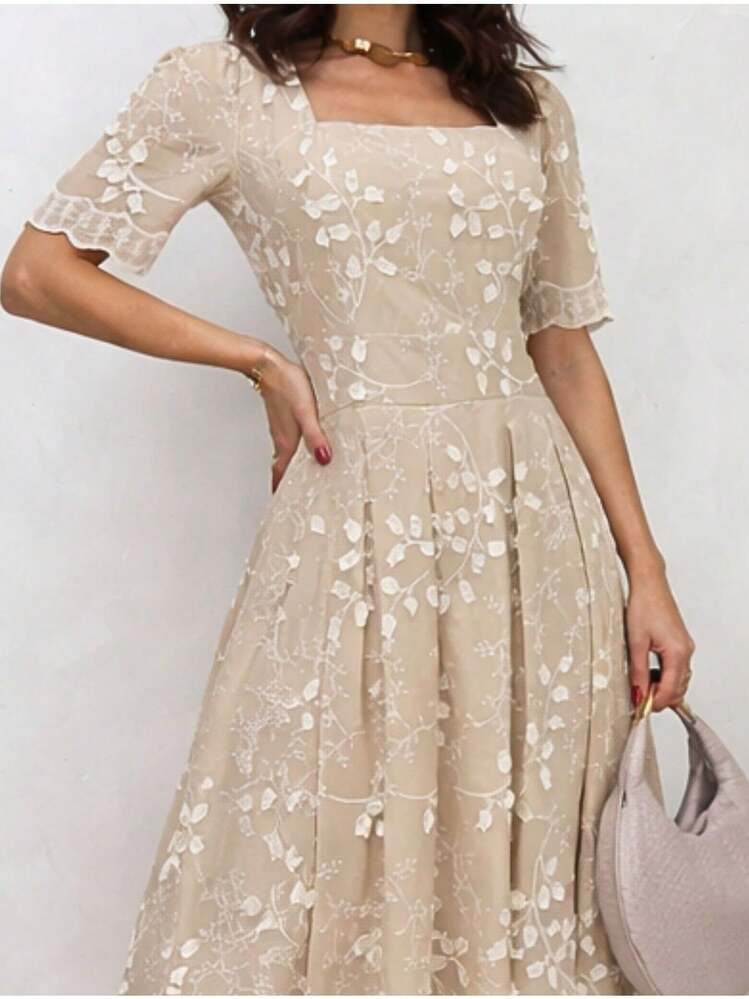 Sophisticated 3D Lace Dress With Premium Luxury 3/4 Sleeves And Unique Details, Perfect For Evangelical Weddings And Parties. - Màu be - Xem 2