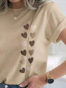 Delicate Women's Shirt With Heart Print, 100% Cotton. Fashionable Summer T-Shirt For All Occasions, Lightweight And Comfortable Fabric. - Màu Khaki - Xem 2