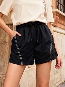 Pantalones cortos casuales de verano para mujer con diseño 3D suelto, diseño versátil que estiliza y favorece las piernas - Negro - Ver 4
