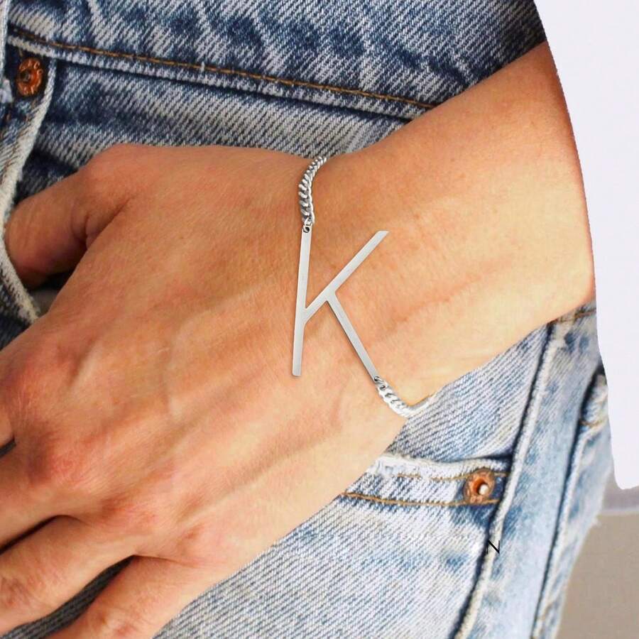 1 pieza Pulsera clásica de moda con colgante inicial plateado de acero inoxidable para hombres - Plateado - Ver 1