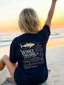 1 pieza Camiseta de manga corta de cuello redondo con estampado de letras y peces, ropa de verano casual para estudiantes jóvenes - Azul Marino - Ver 2