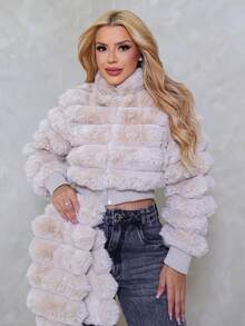 Premium Teddy Fur Puffer Jacket - Màu be - Xem 6