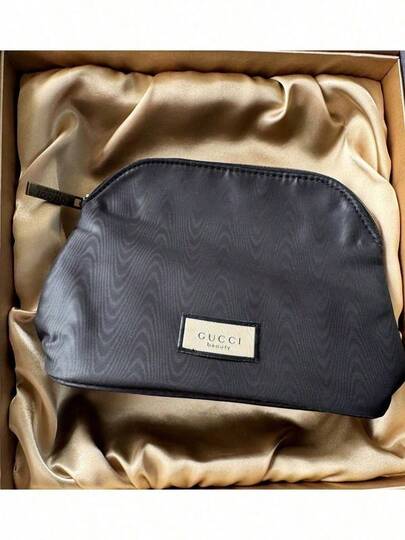 Gucci Women's Black Vintage Cosmetic Bag, Clutch Bag And Storage Bag, Suitable For Outdoor Carrying.