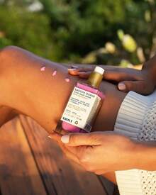 Truly Luxury Body Smoothing Serum , Soothing & Hydrating Leg Treatment To Prevent Ingrown Hair & Dryness , For Smooth, Irritation-Free Skin On Legs & Body 90ml - 90ml - 查看 3