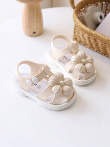 1双幼儿女童花朵公主凉鞋，软底学步鞋 - 白色 - 查看 4
