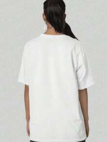 Camiseta Feminina Estampa Menina Treinando 100% Algodão - Branco - Visão 2