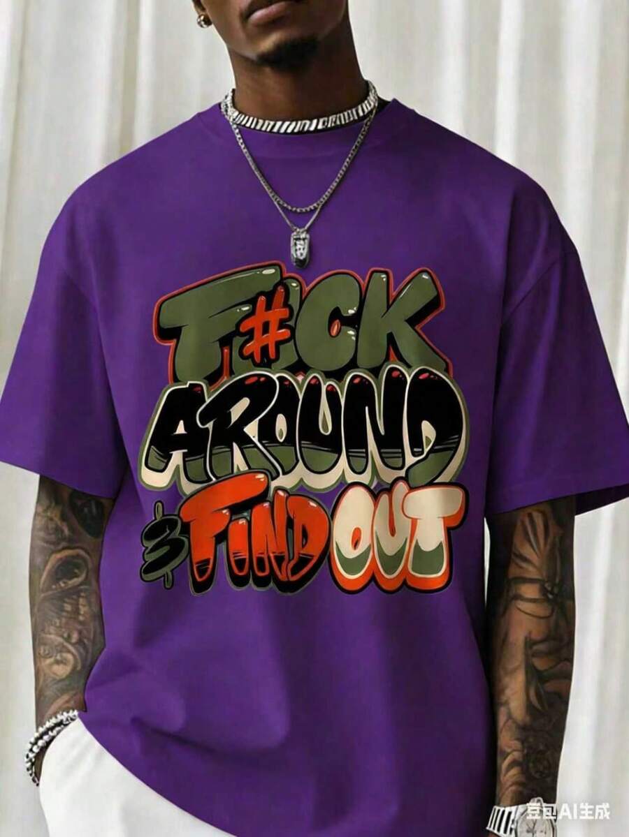 "F@K AROUND & FIND OUT" Graphic T-Shirt - 180g Heavy Cotton Crew Neck T-Shirt With Bold Orange And Green Graffiti Print, Breathable Short Sleeve Shirt For Summer, Casual Streetwear And Outdoor Activities, Everyday Wear Shirt Street Fashion Comfortable Fit, Everyday Wear, Match With Shorts, Outdoor Sports, Golf, Fishing Activities, Sports Shirt, Great Gift, Graphic T-Shirt, T-Shirt-White And Navy Off-The-Shoulder Cropped Top - 紫色 - 查看 1