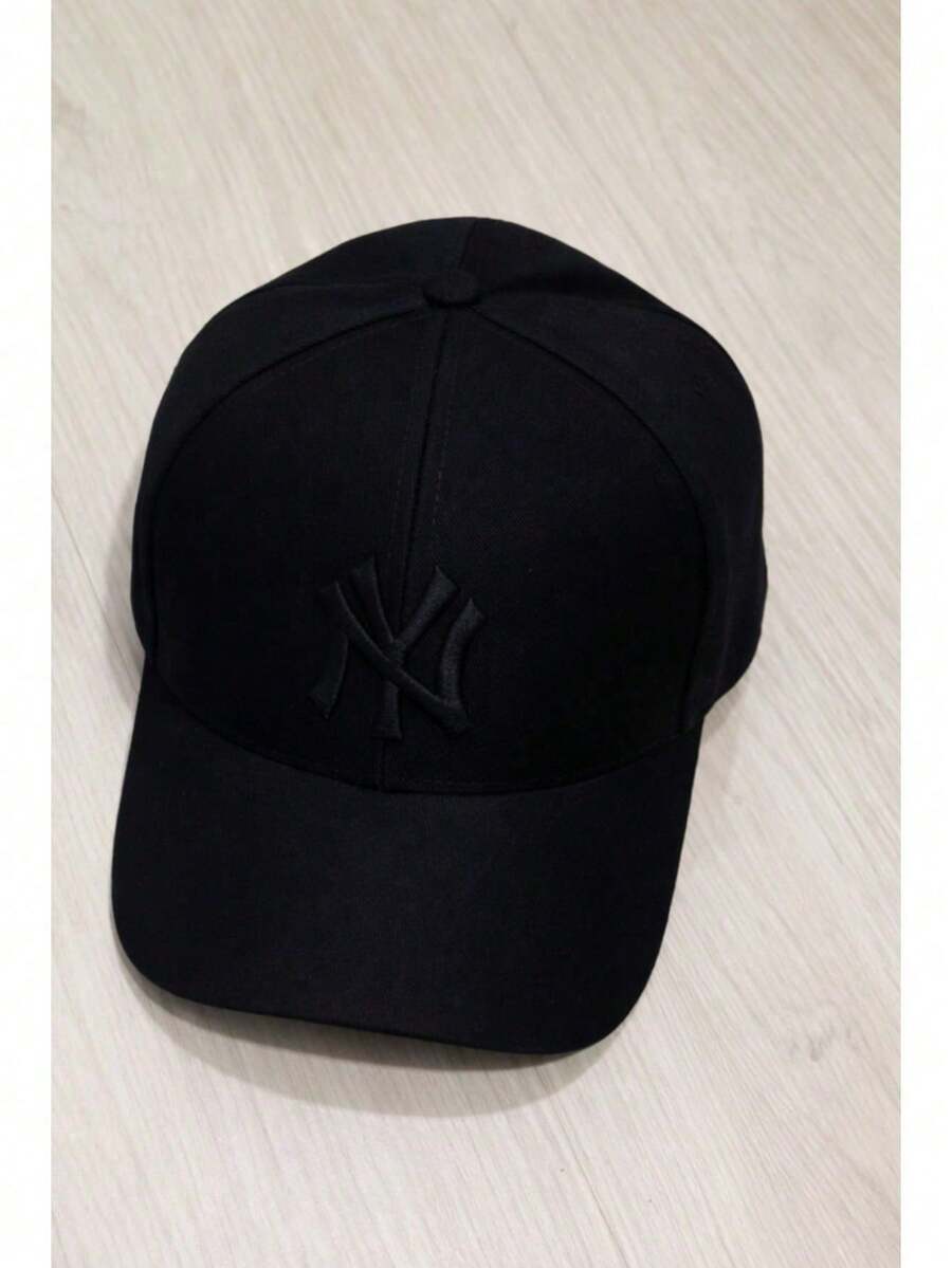 Classic Curved Brim Embroidered Cap – Men's And Women's - 黑色 - 查看 1