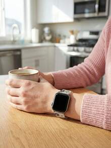 Bracelet de montre en silicone pour femme, style décontracté et jeune, compatible avec Apple Watch (38 mm, 40 mm, 41 mm, 42 mm, 44 mm, 45 mm, 46 mm et 49 mm). Base transparente ornée de fleurs multicolores. Bracelet de rechange pour montre connectée, idéal pour un usage quotidien et les activités de plein air. Un cadeau parfait pour vos proches. - Noir et Blanc - Voir 7