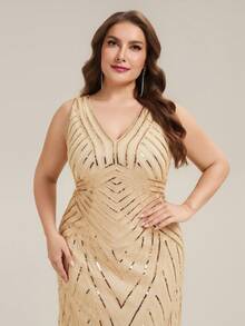 EVERPRETTY Plus Size Women Gold Formal Long Dress With Contrast Sequin & Mesh Details, Short Sleeve Vintage Party Maxi Dress, Mermaid Long Formal Evening Gown, Women V-Neck Sleeveless Gold Formal Evening Dress - Gold - View 2