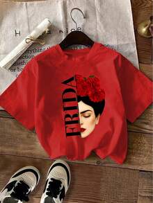 1pcPlus Size - Plus Size - A Women'S Side Profile Portrait In An Artistic Style, Adorned With Red Flowers And The Word 'FRIDA', Featuring A New Summer Women'S Short-Sleeve T-Shirt, Casual And Fashionable With Elegant Prints Print Y2K Crew Neck T Shirt For Women, Holiday, Vacation, Spring, Festival,Summer Outfits - 紅色 - 查看 1