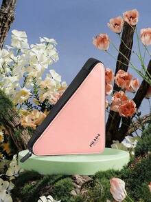 Prada 这款粉色女士化妆包容量大，适合日常使用，也可作为圣诞礼物。 - 粉色 - 查看 4