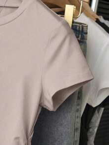 A Simple Solid-Color Short-Sleeved T-Shirt Set For Women, Suitable For Daily Wear And Easy To Match With Various Outfits. Includes 1 Piece - Aneka warna 12 - View 3