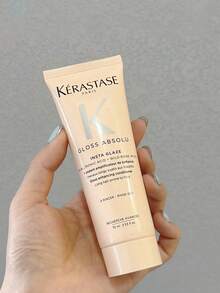 Kérastase GLOSS ABSOLU 瞬间亮泽护发素，250毫升/8.45液体盎司 - 100小时持久柔顺亮泽，先进的双重锁水保湿技术，165%深层保湿成分和161%抗毛躁亮泽成分，注入透明质酸和野玫瑰提取物，温和滋养并修复长而毛躁的头发，易于冲洗，不油腻配方。 - 卡詩釉光玫瑰精華露 - 查看 8
