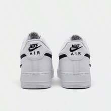 Nike Air Force 1 Low SE Nylon Swoosh White Black Shoes Men's IH4452-100 - 黑與白 - 查看 4