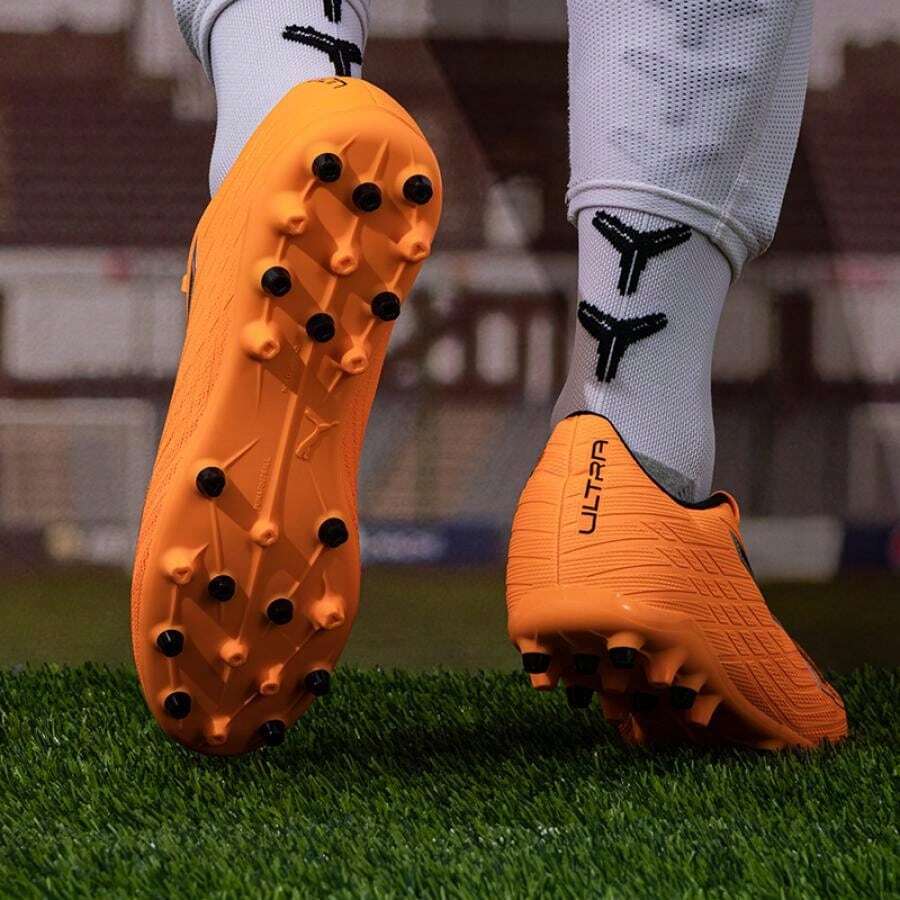 Puma ULTRA 6 PLAY MG Football/Soccer Shoes, Casual Shoes, MG Studs Training Shoes, Unisex - Fiery Red-black-bright Red - View 1