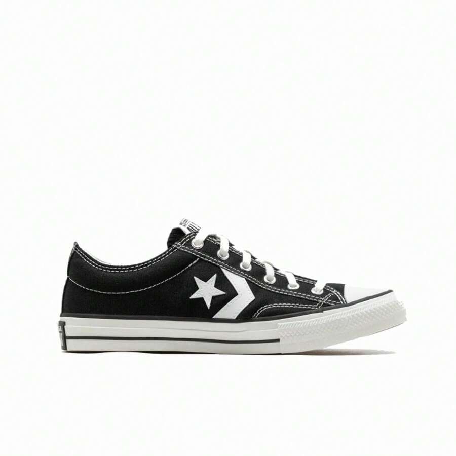 Converse Star Player 76 GS Black/White Children's Sneaker: A Reimagined Design From S Archives That Combines Athletic Roots With A Relaxed Street Style. Perfect For Casual Looks, This Black And White Sneaker Is Perfect For The Little Ones. - màu đen - Xem 1